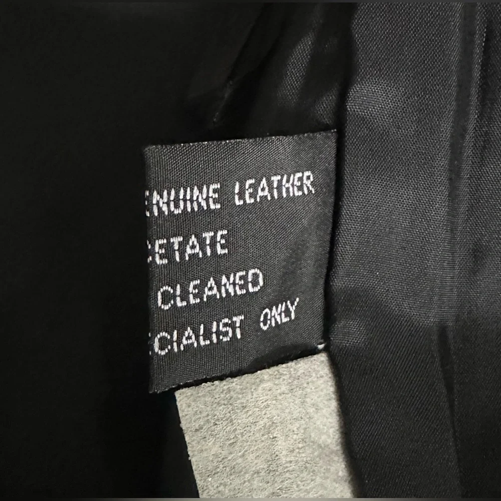 NWT Vintage Wilsons Leather Beyond Leather Black Leather & Suede Shorts - Picture 8 of 13